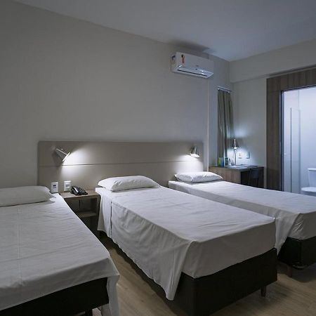 Hotel Valerim Itajai / Navegantes Zewnętrze zdjęcie