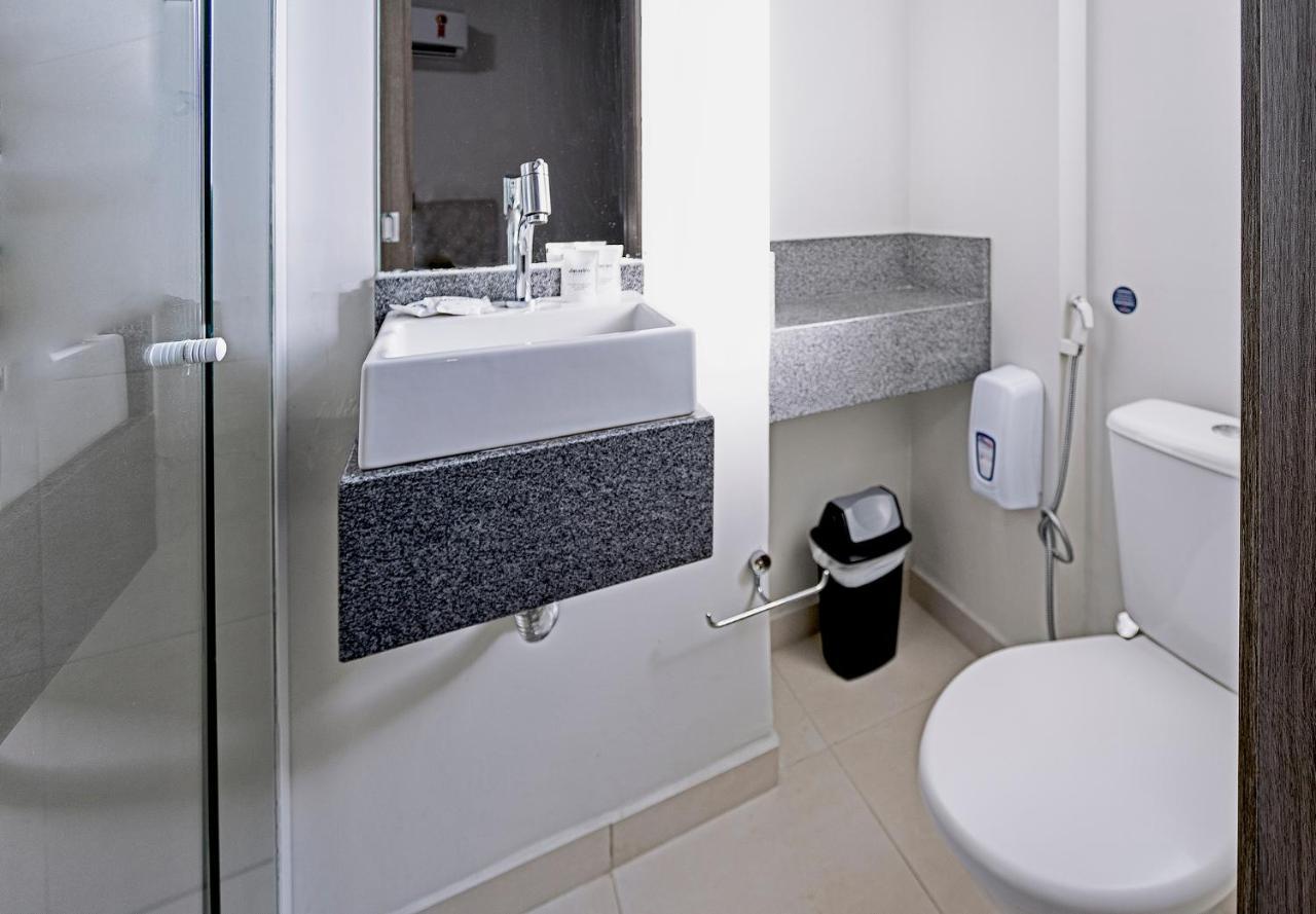 Hotel Valerim Itajai / Navegantes Zewnętrze zdjęcie