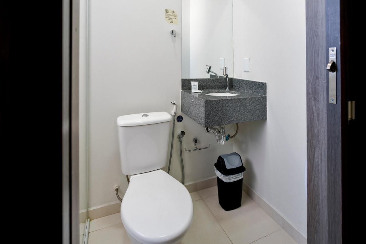 Hotel Valerim Itajai / Navegantes Zewnętrze zdjęcie