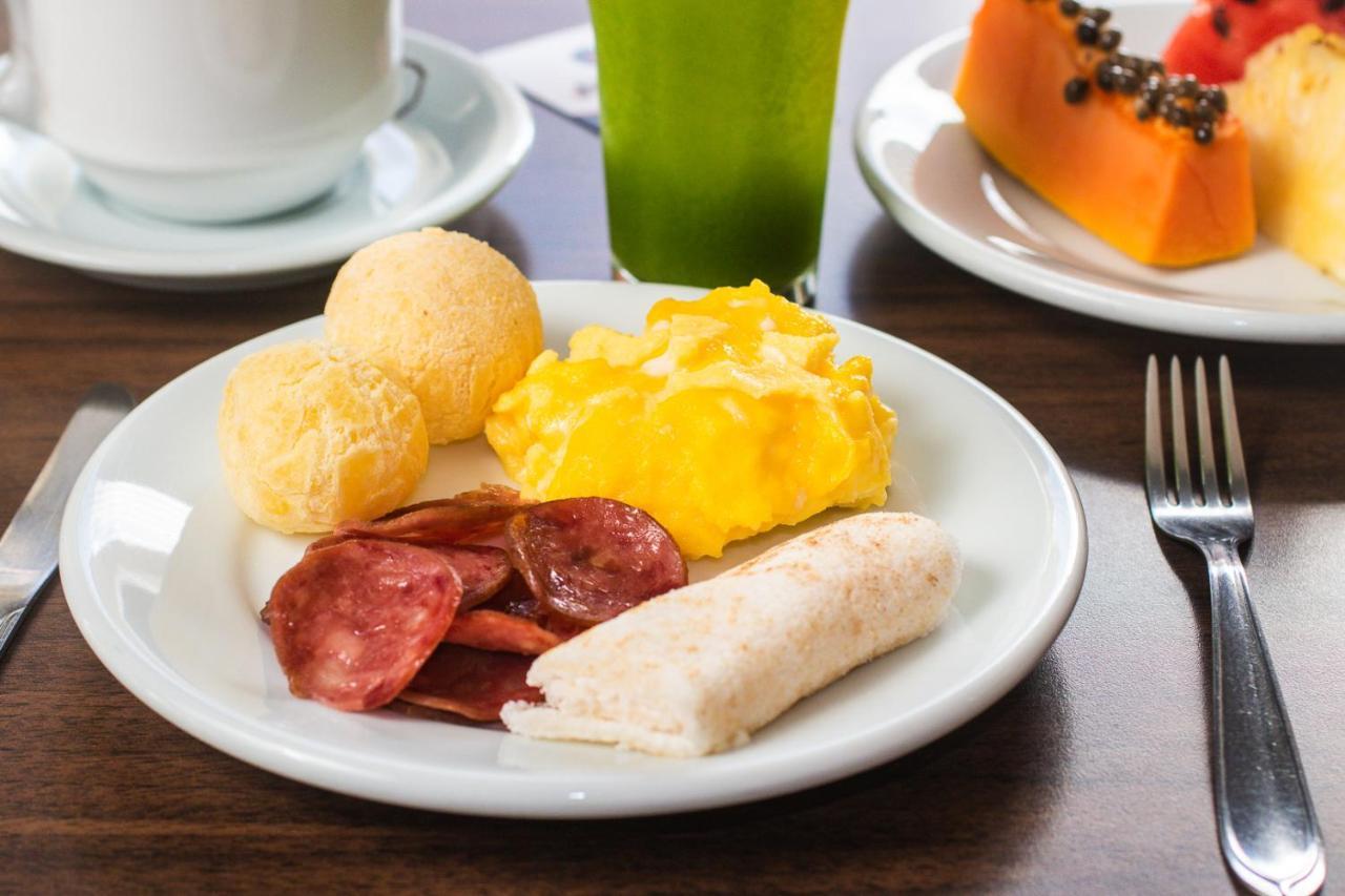 Hotel Valerim Itajai / Navegantes Zewnętrze zdjęcie