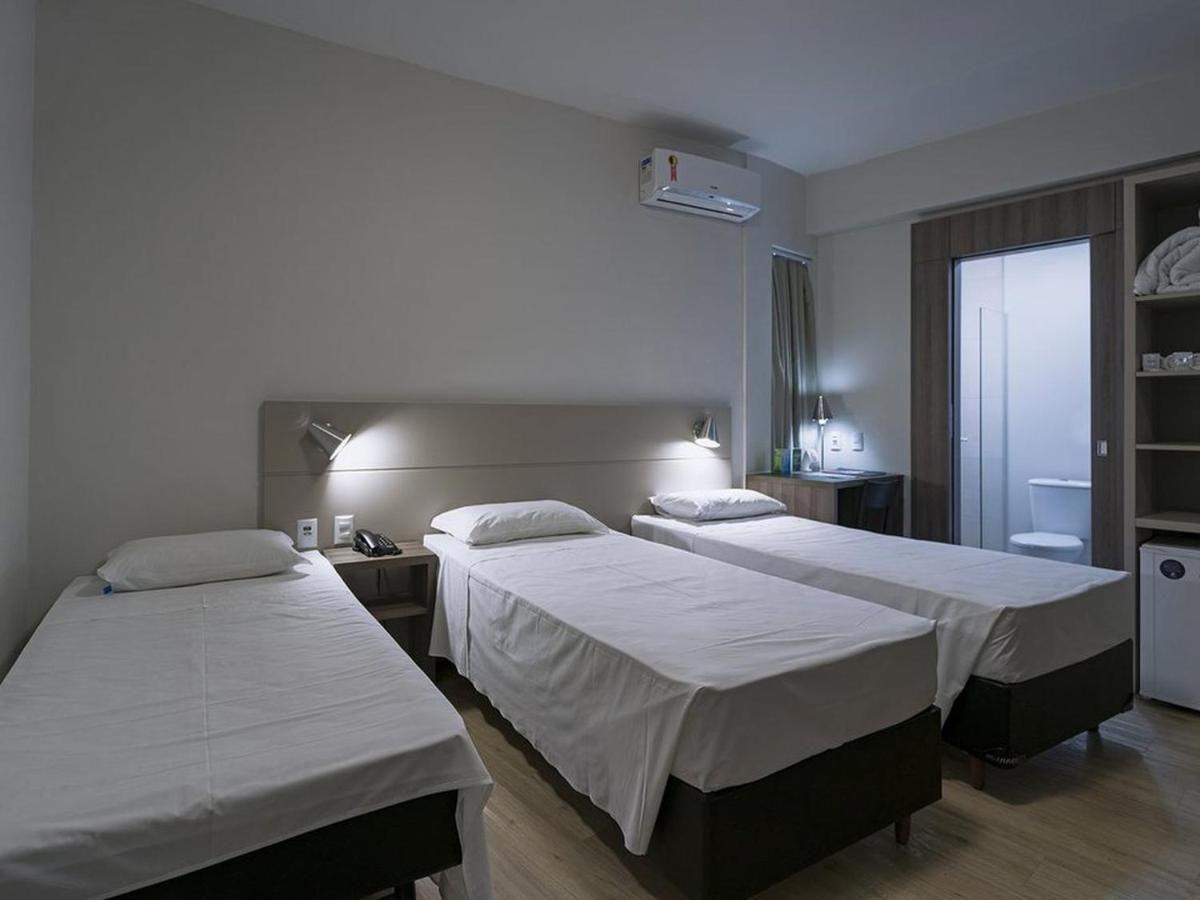 Hotel Valerim Itajai / Navegantes Zewnętrze zdjęcie