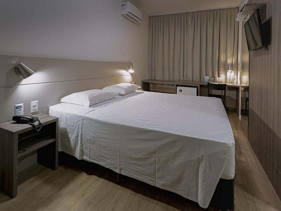 Hotel Valerim Itajai / Navegantes Zewnętrze zdjęcie
