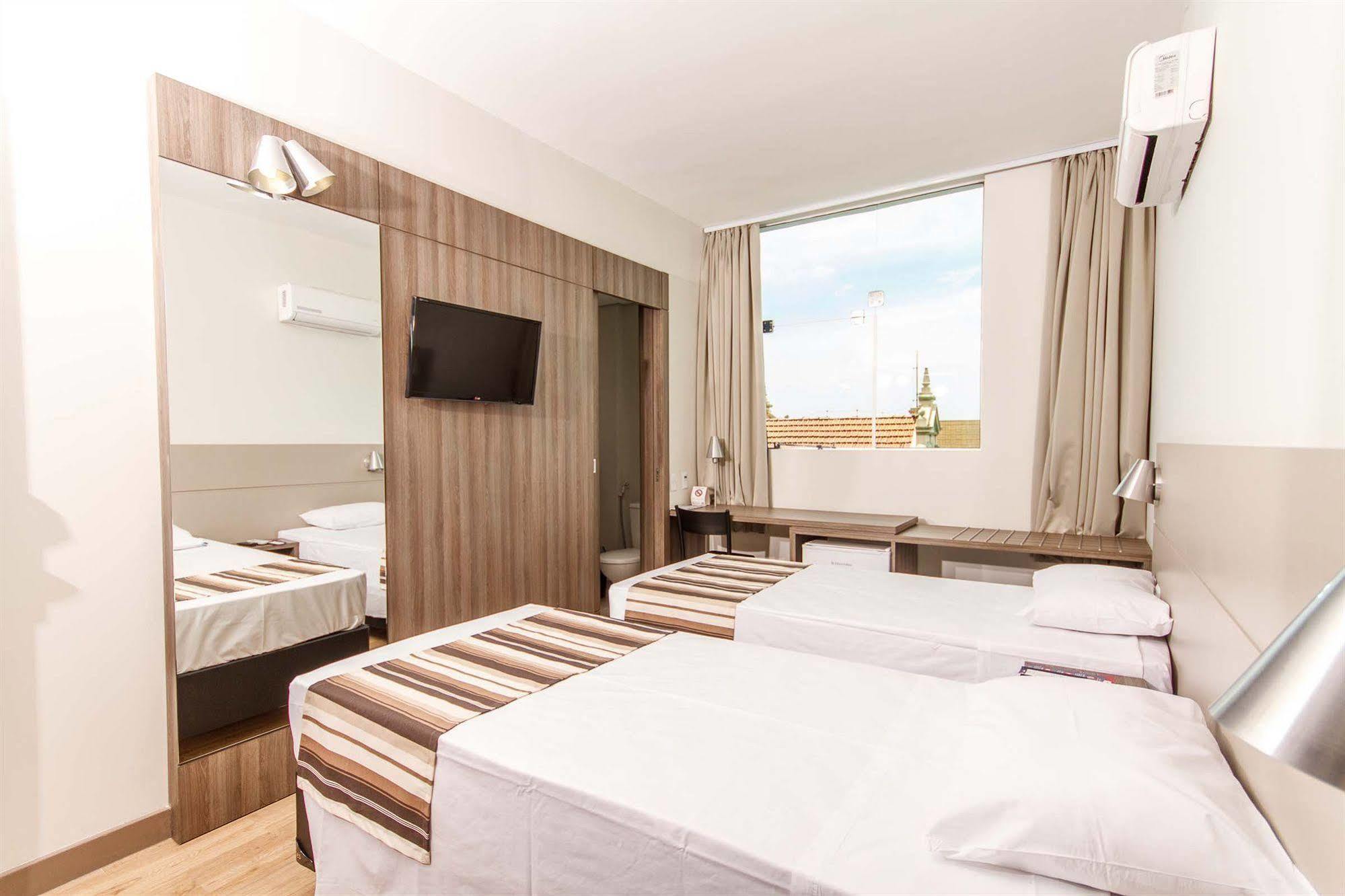 Hotel Valerim Itajai / Navegantes Zewnętrze zdjęcie