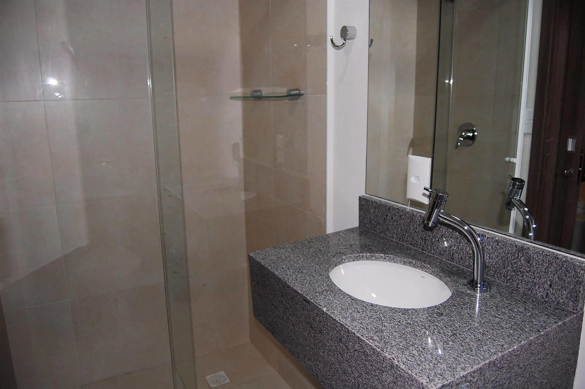 Hotel Valerim Itajai / Navegantes Zewnętrze zdjęcie