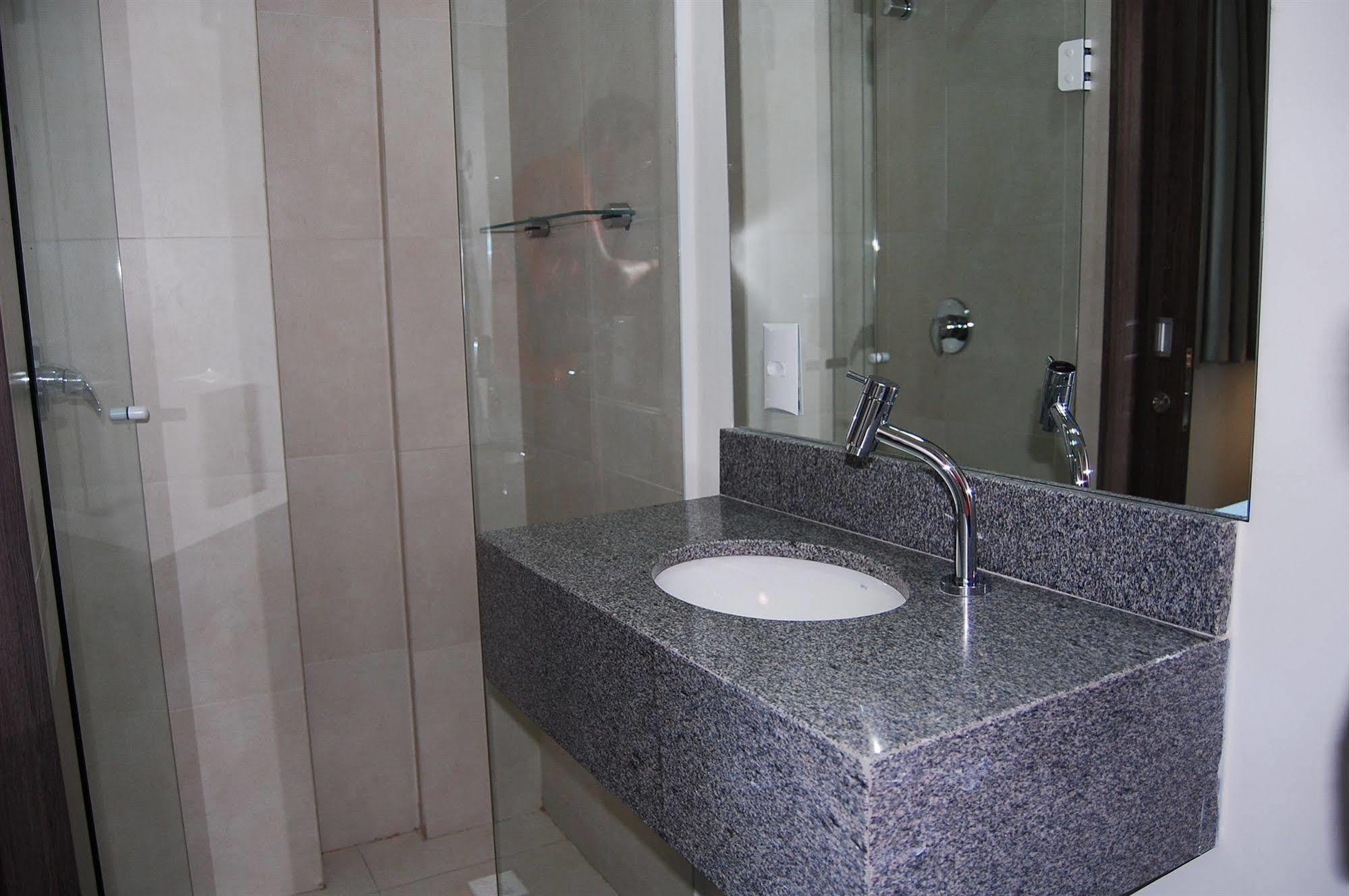 Hotel Valerim Itajai / Navegantes Zewnętrze zdjęcie
