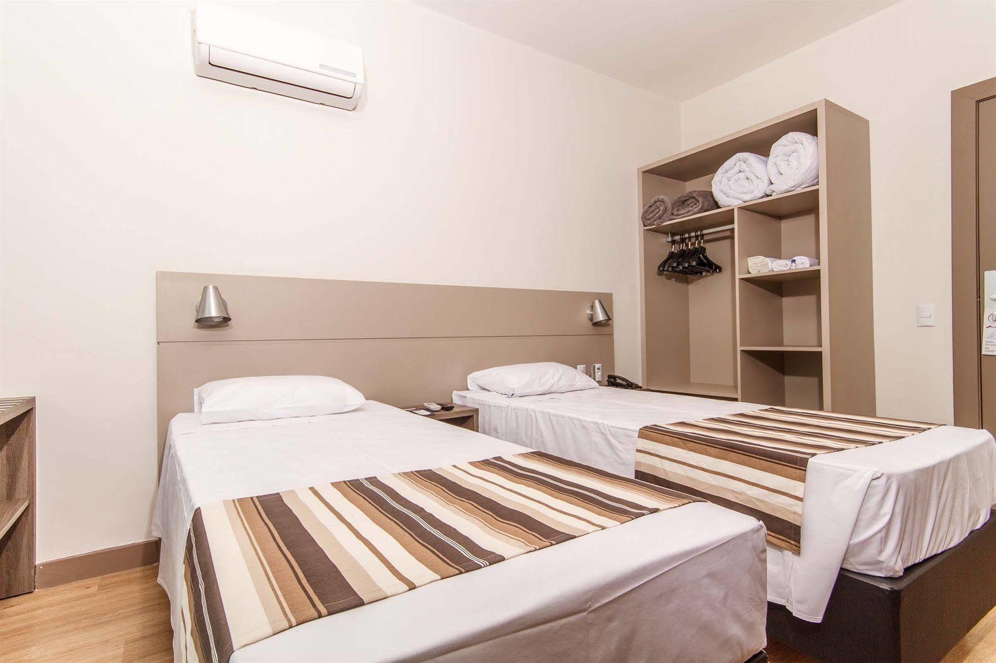 Hotel Valerim Itajai / Navegantes Zewnętrze zdjęcie