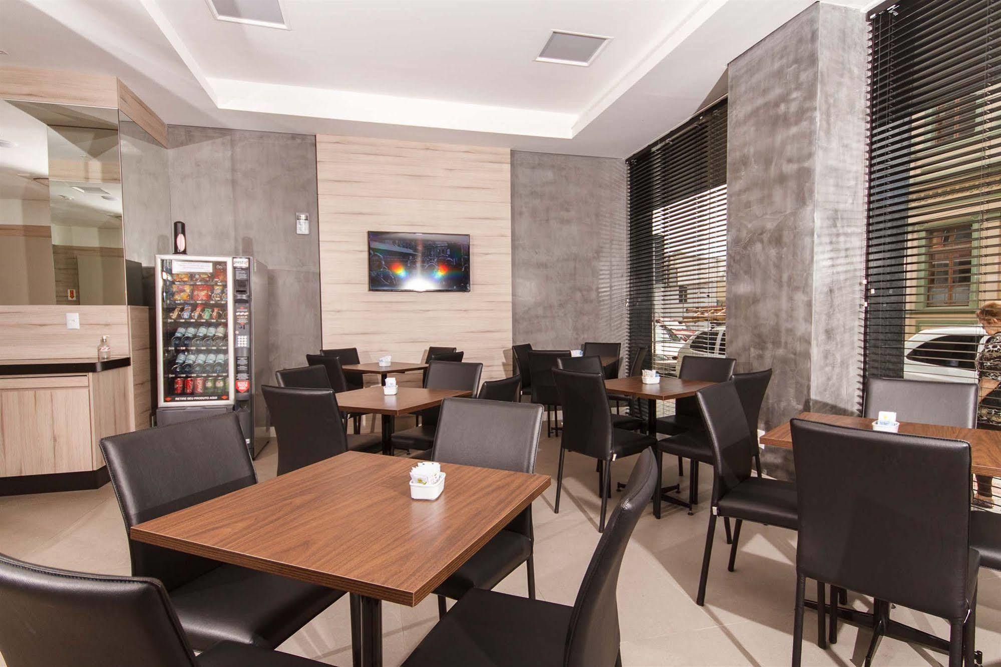 Hotel Valerim Itajai / Navegantes Zewnętrze zdjęcie