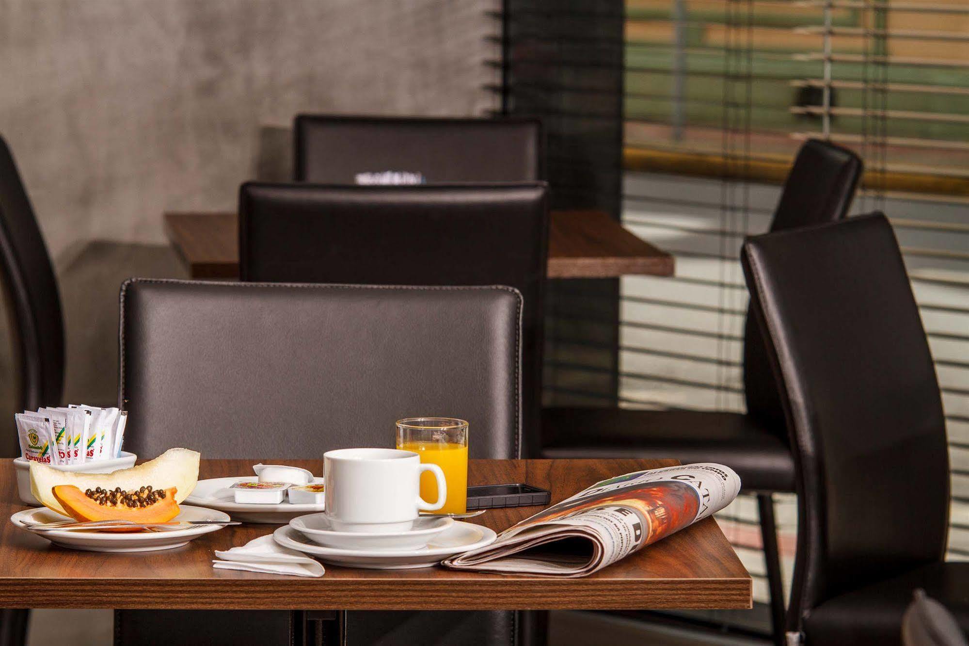 Hotel Valerim Itajai / Navegantes Zewnętrze zdjęcie